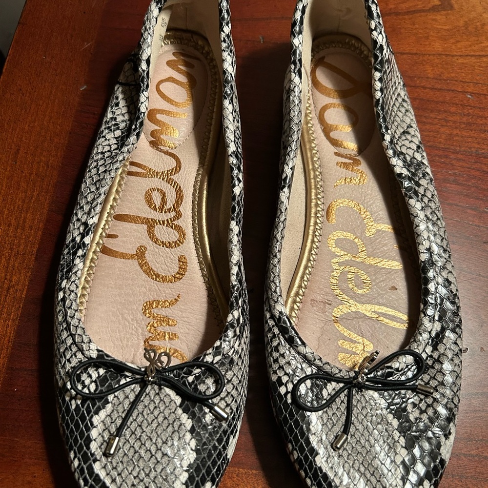 Sam Edelman Snake Print Flats with Black Bow - Picture 2 of 6